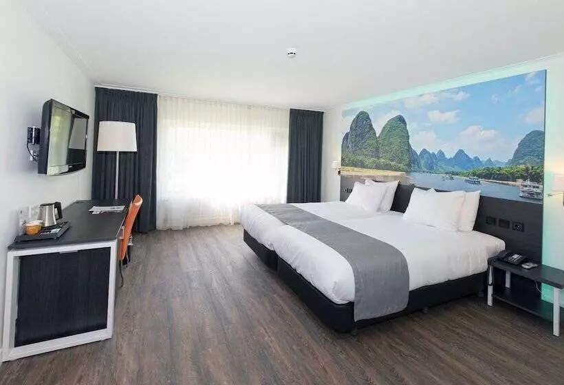 سوییت جونیور, Grand Hotel Amstelveen