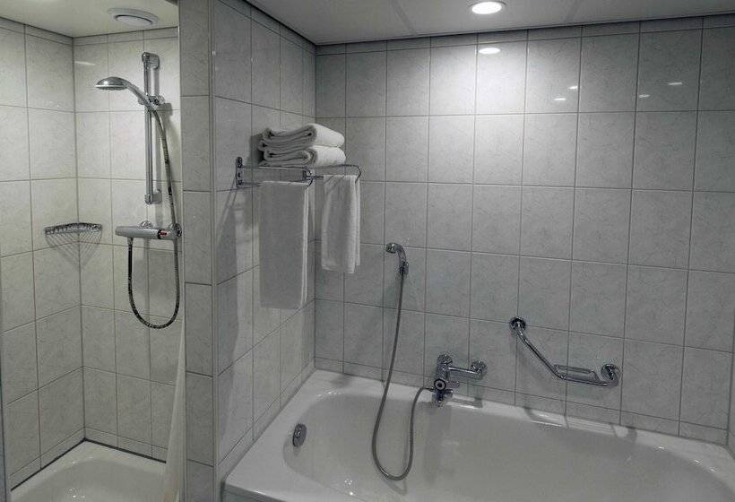 标准三人间, Grand Hotel Amstelveen