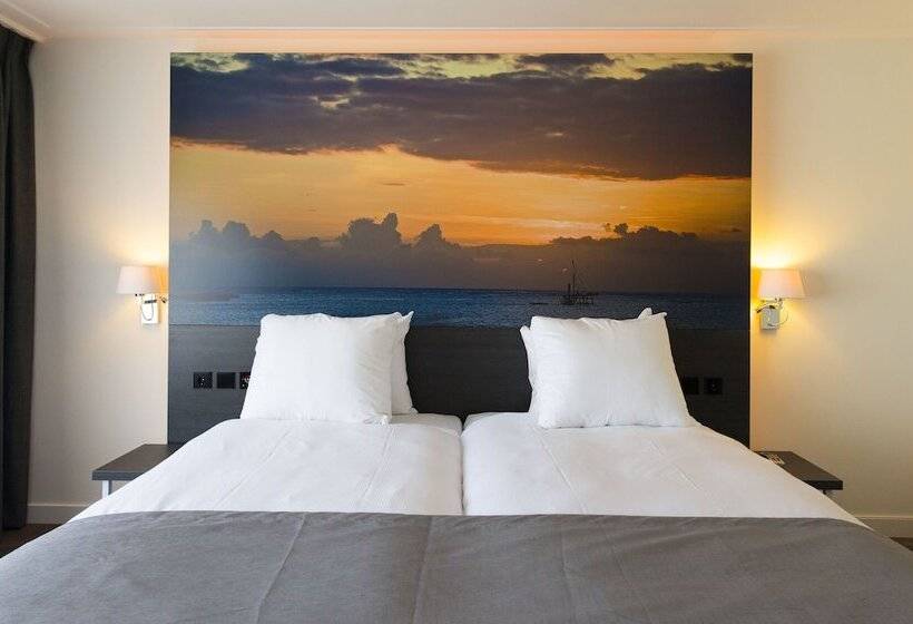 Полулюкс, Grand Hotel Amstelveen