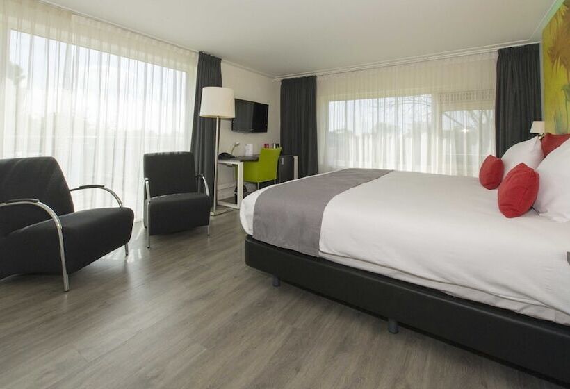 Полулюкс, Grand Hotel Amstelveen