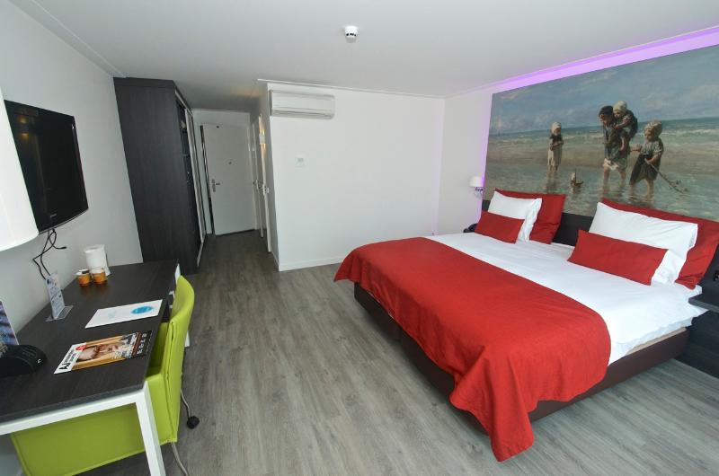 Полулюкс, Grand Hotel Amstelveen