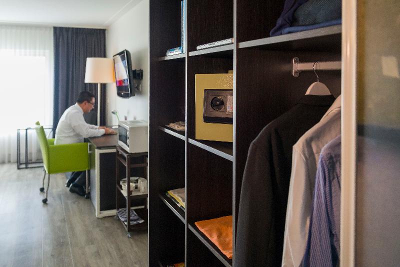 Полулюкс, Grand Hotel Amstelveen