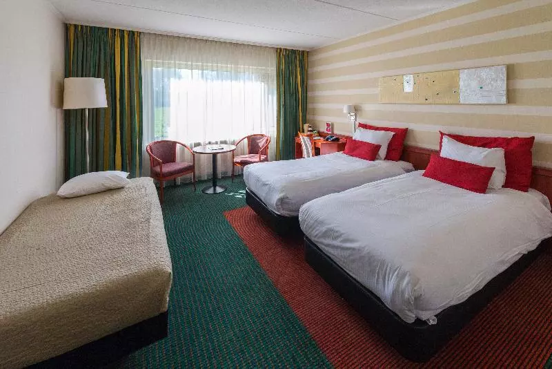 اتاق استاندارد سه نفره, Grand Hotel Amstelveen