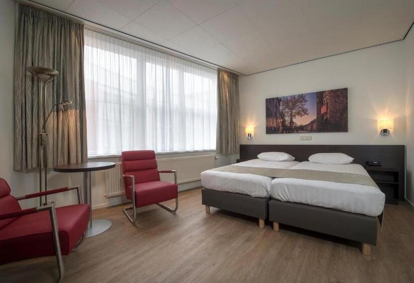 اتاق راحتی, Restaurant In Den Hoof