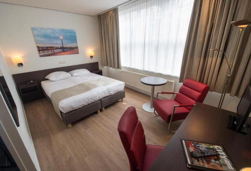 اتاق راحتی, Restaurant In Den Hoof