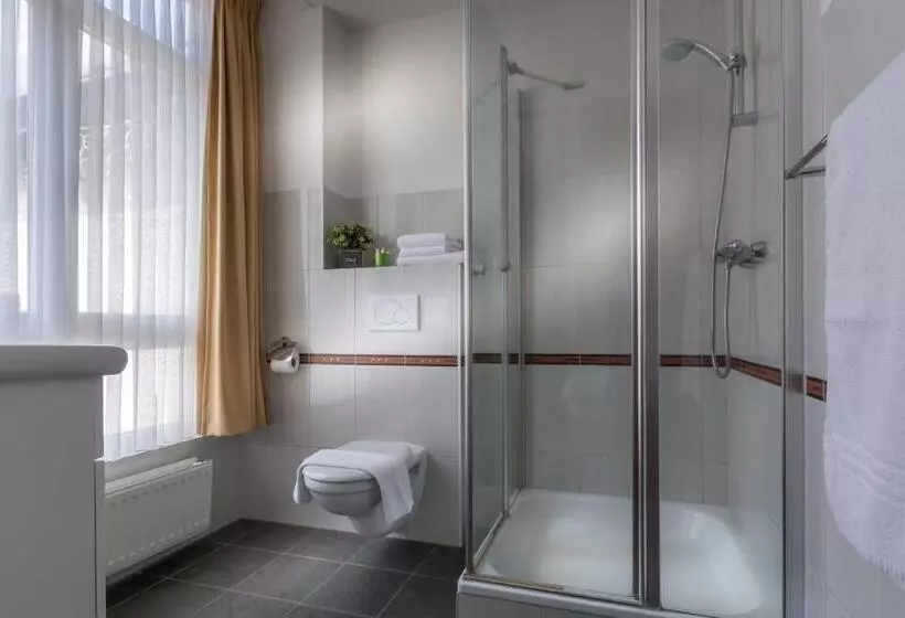 Deluxe Room, Riche