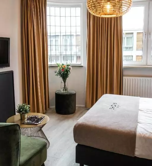 Comfort Room, Riche