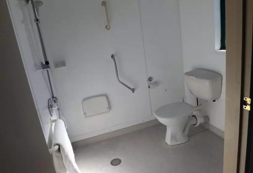 سوئیت 2 خوابه, Karaka Tree Motel