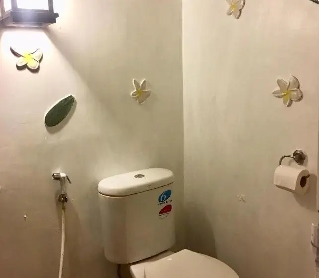 スタンダードトリプルルーム, Baan Suan Rojjana