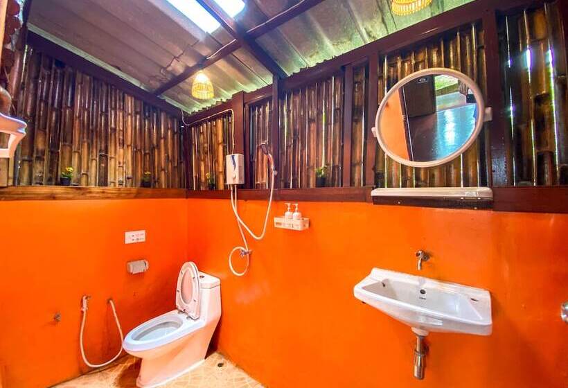 بنجلو قياسى, Rapala Rock Wood Resort Sha Plus