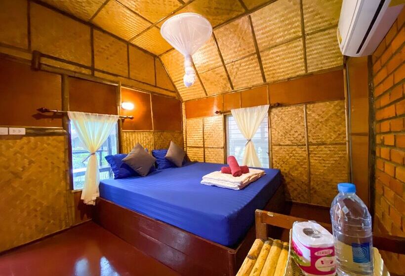 بنجلو قياسى, Rapala Rock Wood Resort Sha Plus