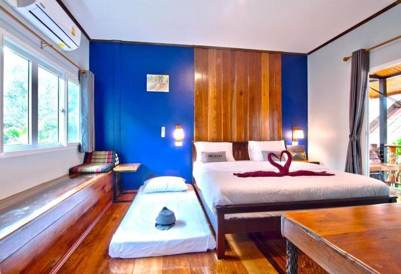 بنجلو عائلى, Rapala Rock Wood Resort Sha Plus