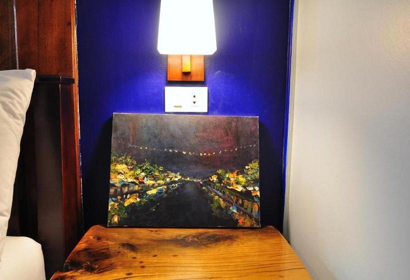 بنجلو عائلى, Rapala Rock Wood Resort Sha Plus