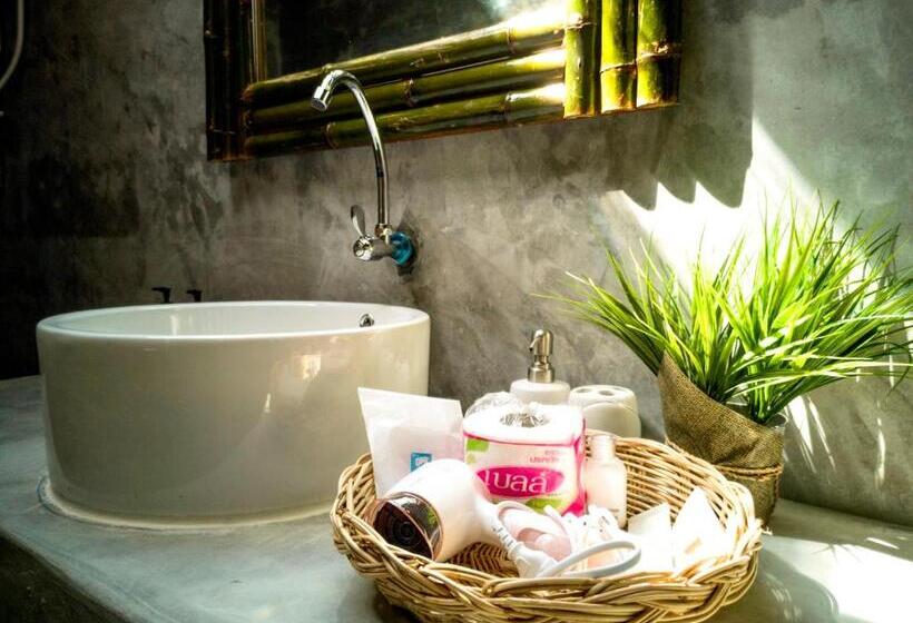 بنجلو ديلوكس, Rapala Rock Wood Resort Sha Plus