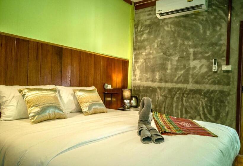 بنجلو ديلوكس, Rapala Rock Wood Resort Sha Plus