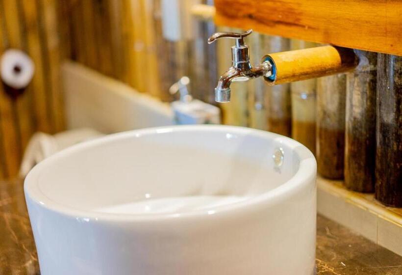 بنجلو سوبيريور, Rapala Rock Wood Resort Sha Plus