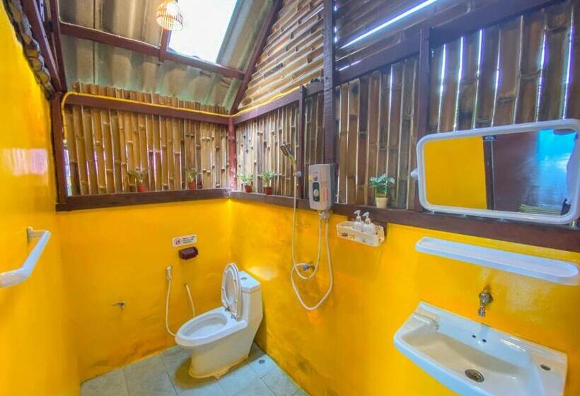 بنجلو قياسى, Rapala Rock Wood Resort Sha Plus