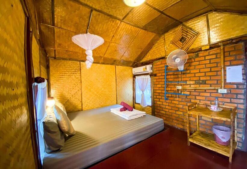 بنجلو قياسى, Rapala Rock Wood Resort Sha Plus