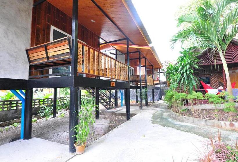 بنجلو عائلى, Rapala Rock Wood Resort Sha Plus