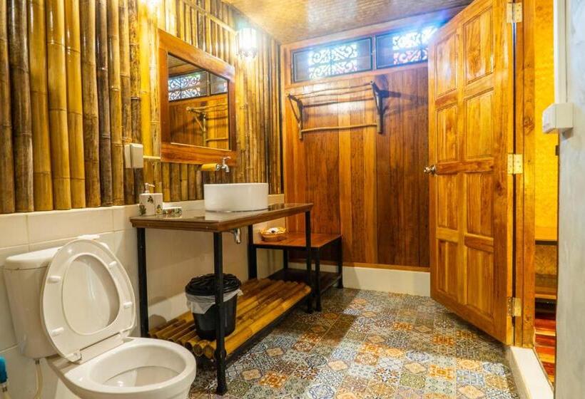 بنجلو سوبيريور, Rapala Rock Wood Resort Sha Plus