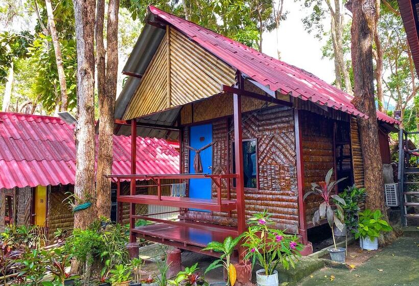 بنجلو قياسى, Rapala Rock Wood Resort Sha Plus