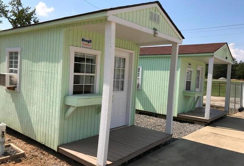 غرفة قياسية, Weiss Lake Lodge