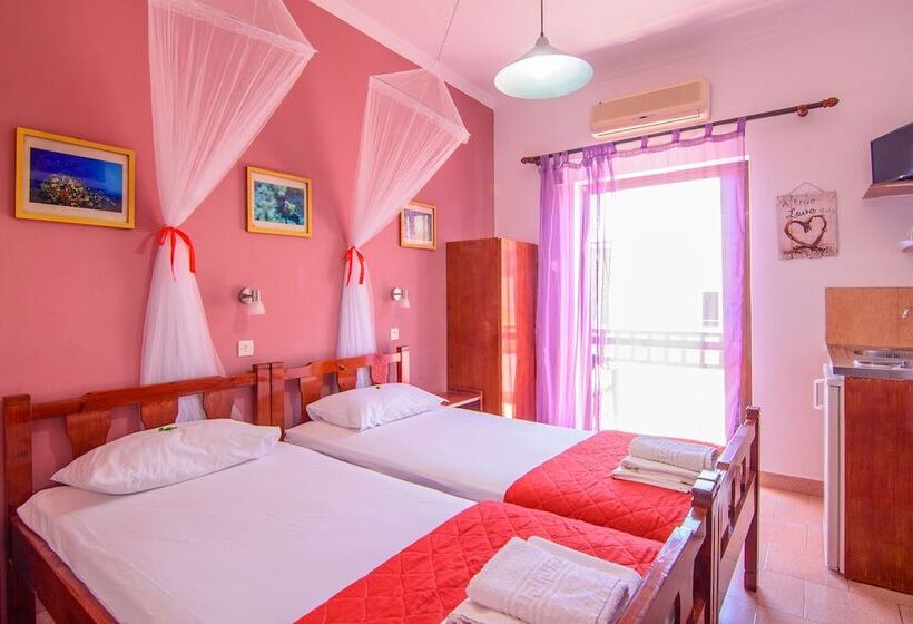 スタンダードルーム, Savas Rooms