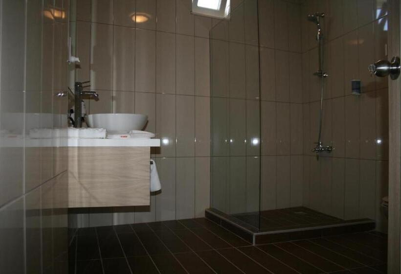 スタンダードトリプルルーム, Kale Palace