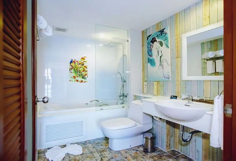 オーシャンビューデラックスステューディオ, Almali Rawai Beach Residence