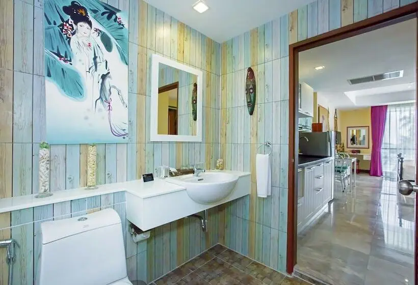 オーシャンビューデラックスステューディオ, Almali Rawai Beach Residence