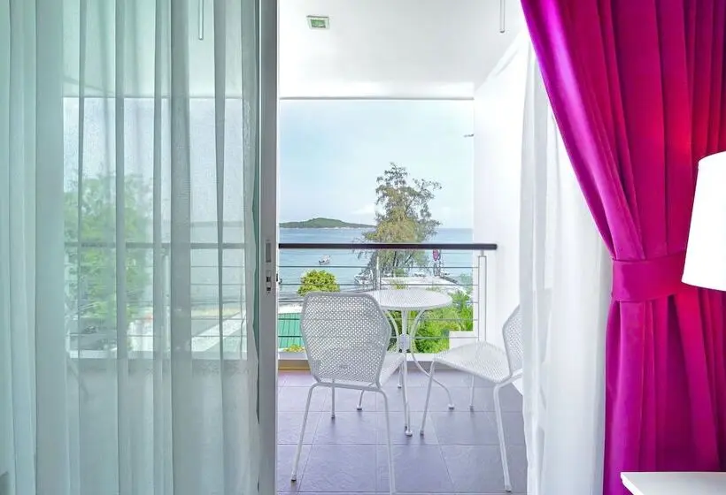 オーシャンビューデラックスステューディオ, Almali Rawai Beach Residence