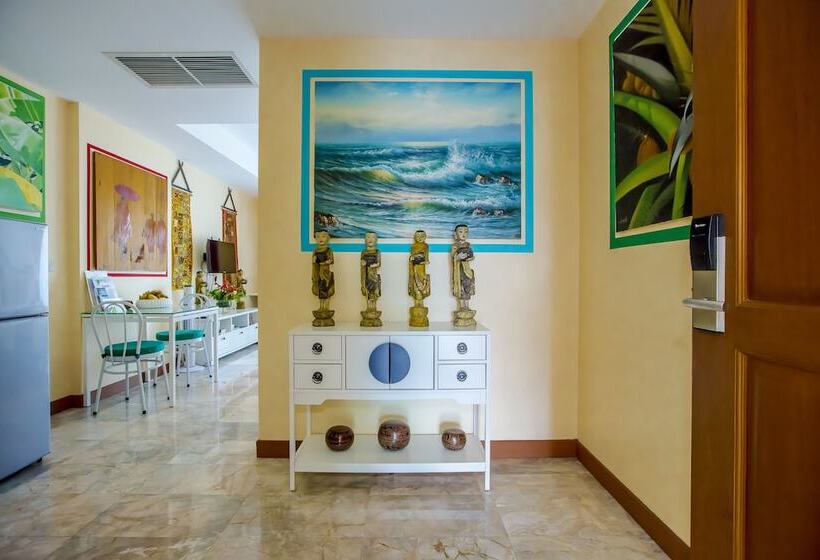 Студио Deluxe Вид на Море, Almali Rawai Beach Residence