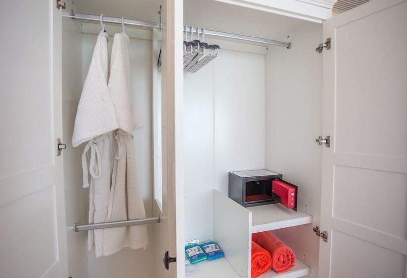 Люкс Deluxe 2 Спальни, Almali Rawai Beach Residence