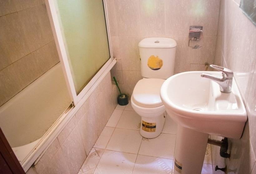 اتاق سوپریور, Golden Destiny Hotel Limited