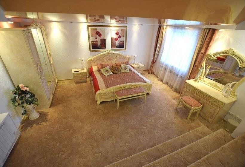 سوئیت با وان آب گرم, Spa Hotel Laguna Tyumen