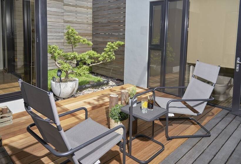 اتاق استاندارد چهار تخته, Z