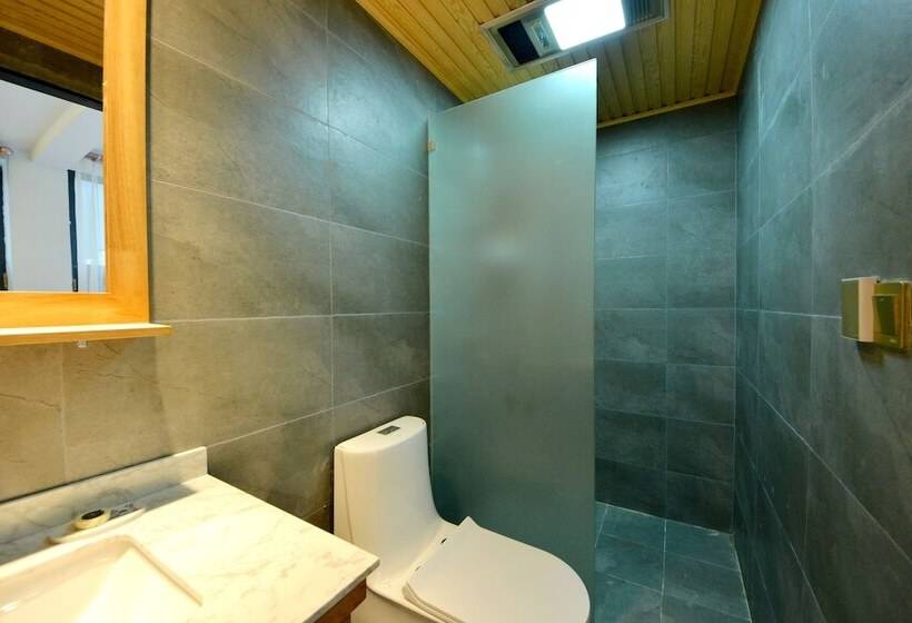 חדר משפחתי, Lijiang Guanlanyue Inn