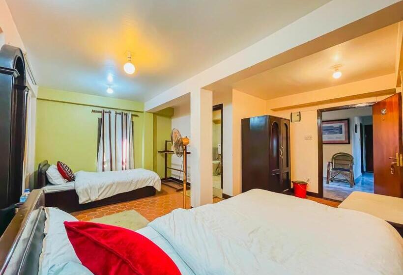 اتاق استاندارد با بالکن, Siddhi Laxmi Guest House