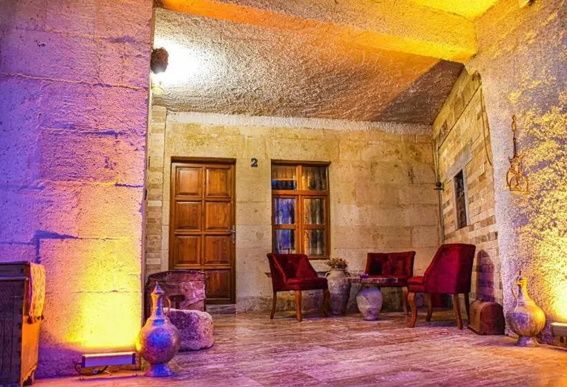 Comfort Kolmen Hengen Huone, Cappadocia Cave House