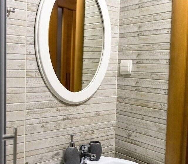 חדר אקונומי, Shumak