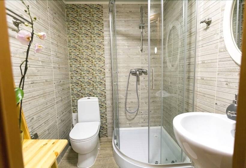 חדר אקונומי, Shumak