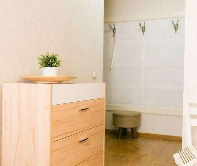 חדר סופריור, Shumak