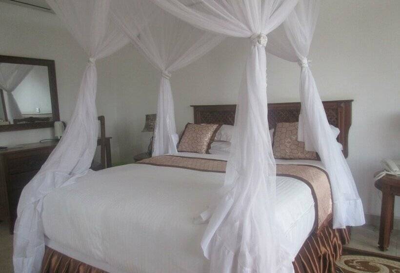 Deluxe Triple Room, Sundown Carnival Lodge