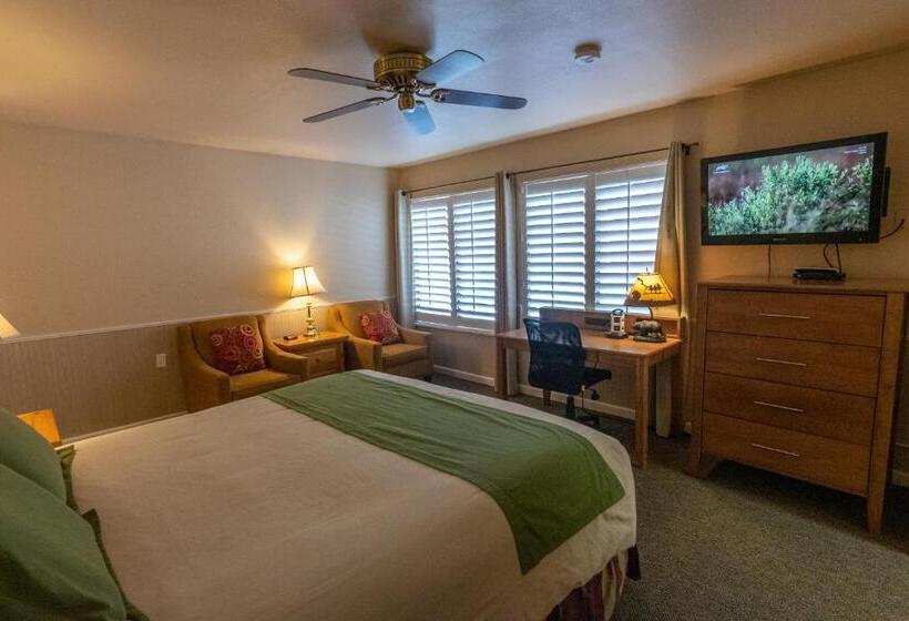 스탠다드 룸 킹사이즈 침대, June Lake Motel