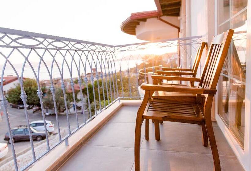 Номер Deluxe Вид на Море, Luvi Kaş Otel   Adults Only