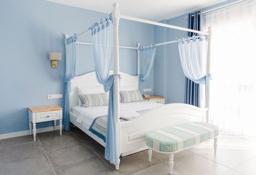 חדר דלוקס נוף לים, Luvi Kaş Otel Adults Only