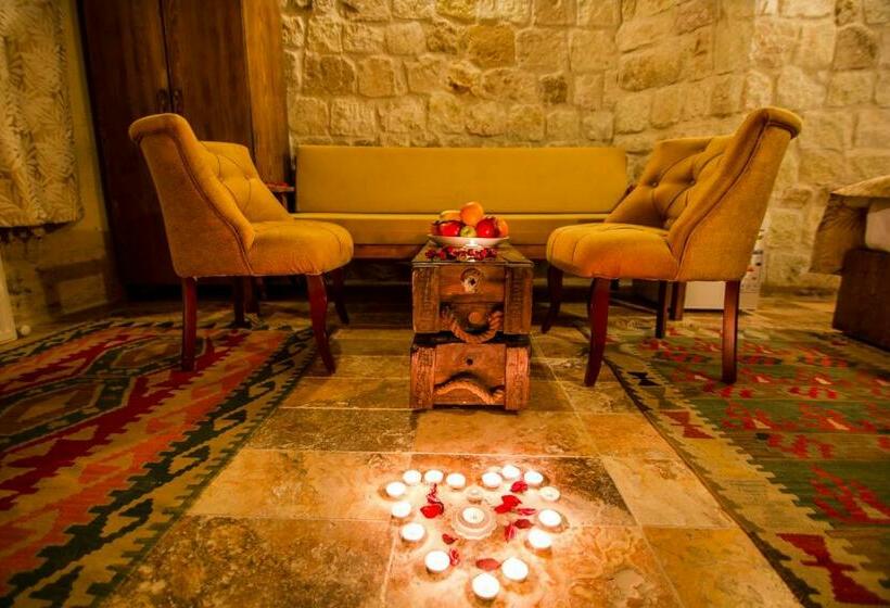 수피리어 룸, Kayadibi Cave