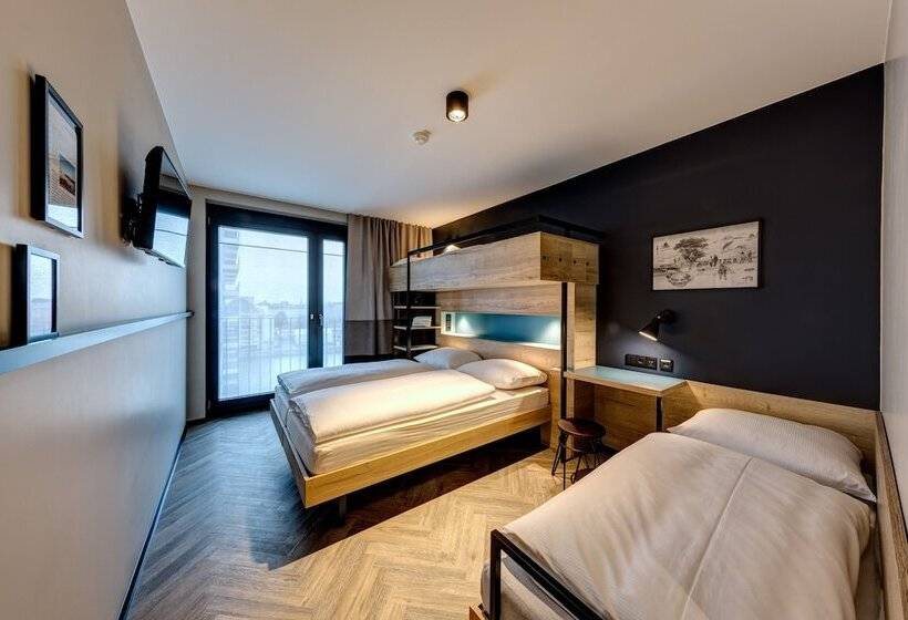 اتاق استاندارد سه نفره, Schulz Hotel Berlin Wall At The East Side Gallery