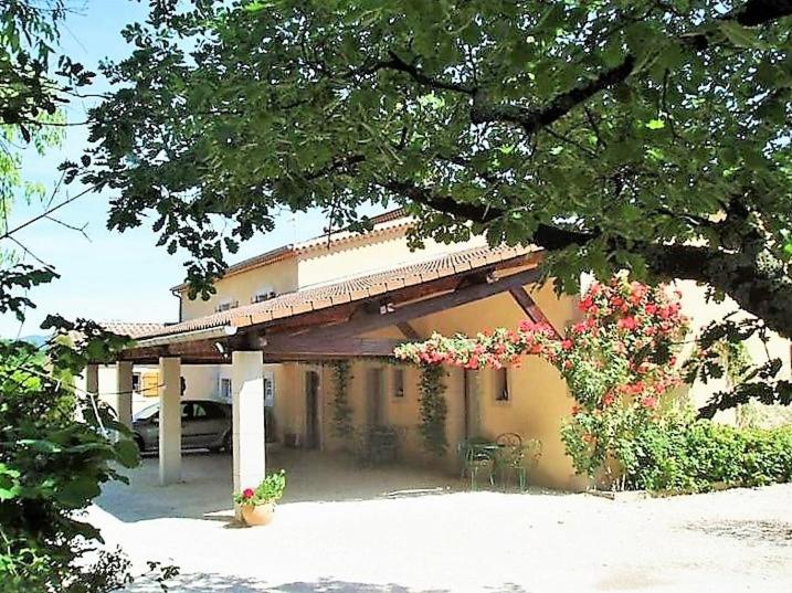 스탠다드 트리플 룸 가든 전망, La Farigoule