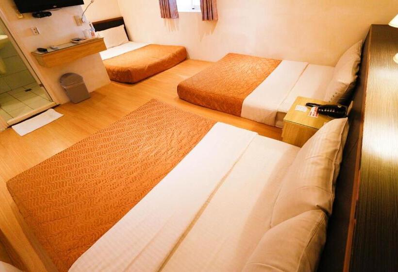 اتاق خانوادگی, D.y.